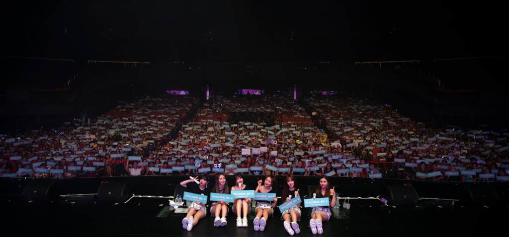 GFRIEND AND SINGAPORE BUDDIES REUNITED AFTER 1050 DAYS